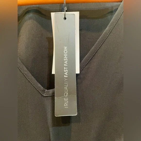 Women's V-neck Dress with Tiered Bell 3/4 Sleeves XXL - Picture 8 of 16